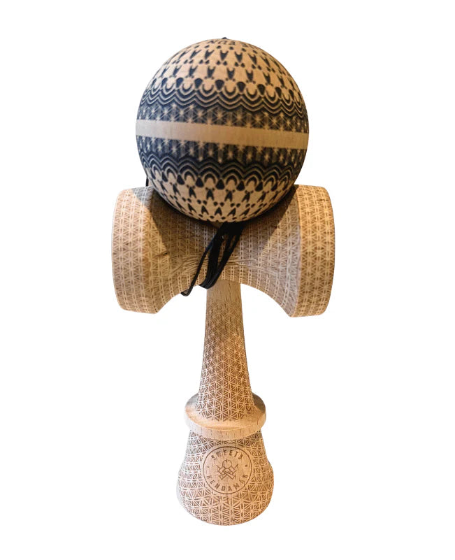 Sweets Kendama ' Matt Sweets Jorgenson B&W ' Broken Shape