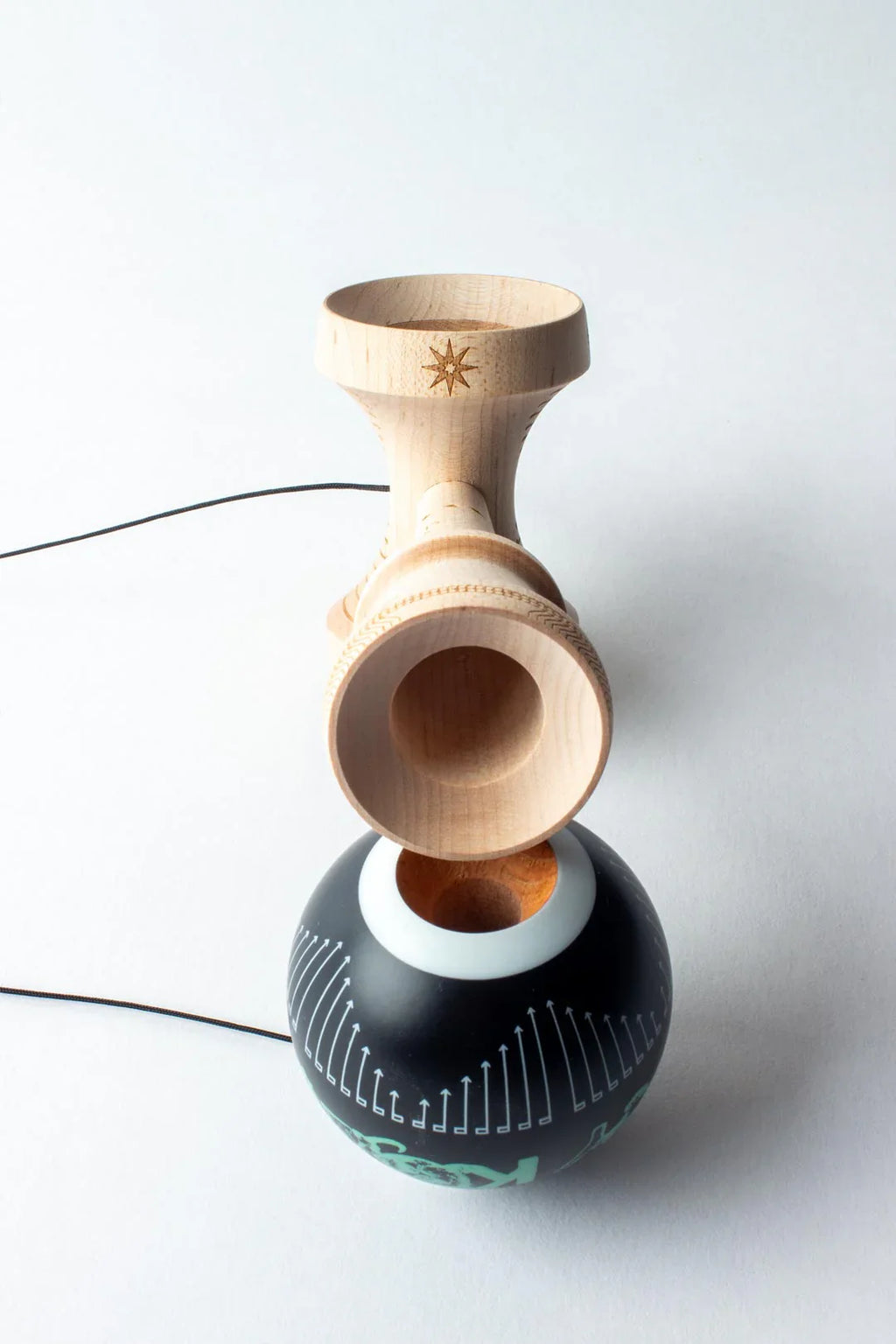 Sweets Kendama ' Kompany Signature ' Legend Shape