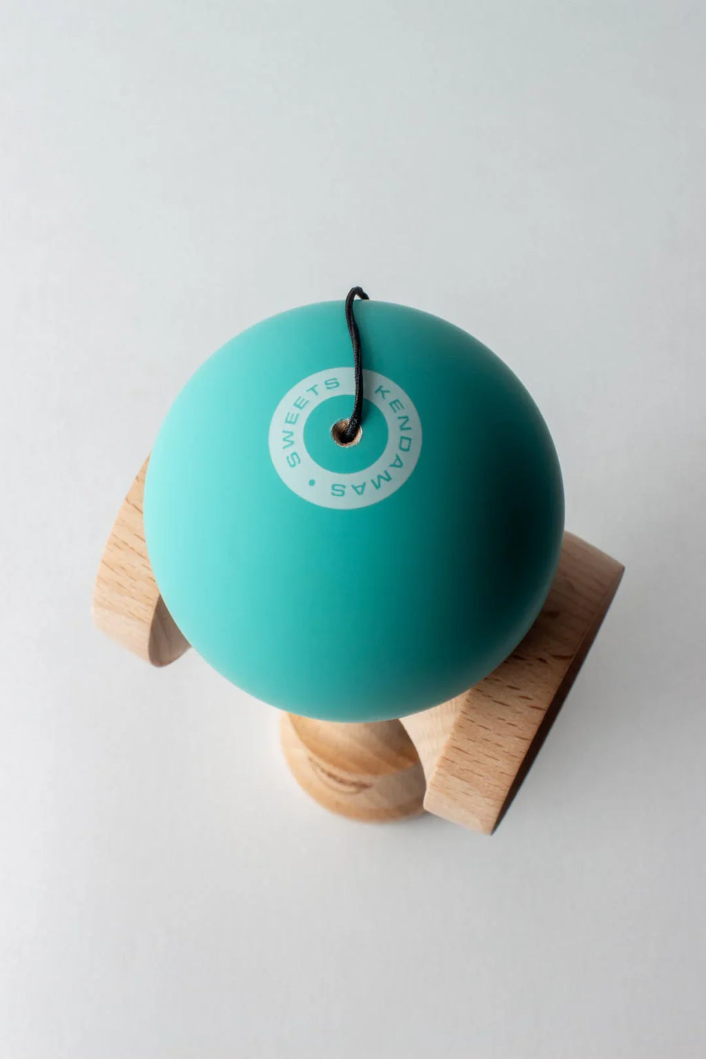 Sweets Kendama ' Tracker Seafoam '