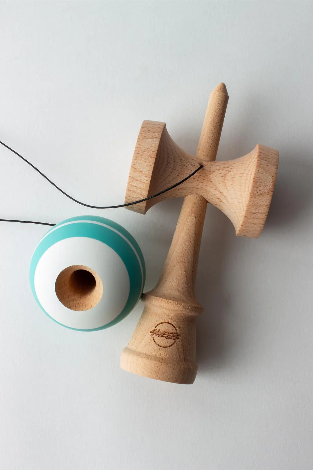 Sweets Kendama ' Tracker Seafoam '